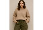 9 Amazing Ways to Style Cargo Pants With Shirts