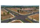 What types of plots are available for sale in Noida?