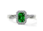 Buy Emerald Cut Engagement Rings From the Best Store Online