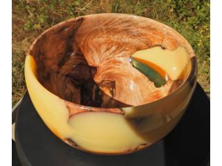 Beautiful Bespoke Resin Wood Bowls Collection