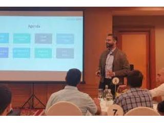 Executive Presence Training to Help You Lead with Confidence