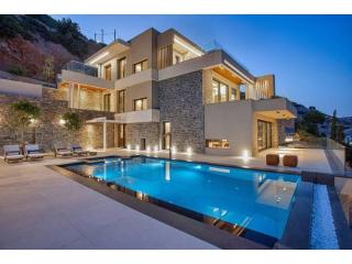 Now discover luxurious villas surrounded by lush green surroundings