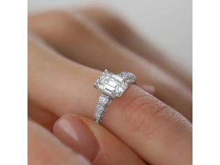 Find the Perfect Diamond Engagement Ring Online Now