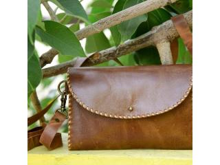 Handcrafted Leather Bags – Stylish, Durable & Timeless