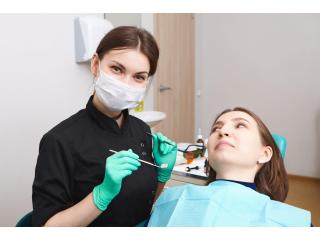 Get Natural-Looking Crowns & Veneers in Ahmedabad