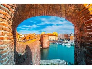 Find Supportive Local Guides with Custom Colosseum Tours