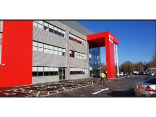 Eco-Friendly Commercial Window Cleaning Services in Poole