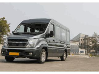 Force Urbania Hire in Delhi