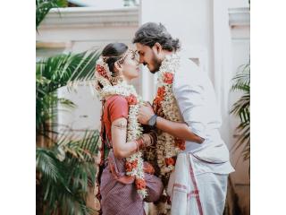 Candid Wedding Photography | Moments Book Photography