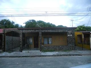 Charming Triplex for sale. Parrita Puntarenas Costa Rica $69,444