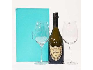 Elegant Champagne and Flutes Gift Sets for Special Events