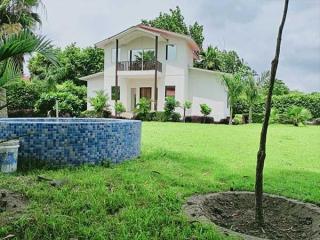 Farmhouse in Noida | Luxury Farm Living & Investment Opportunity