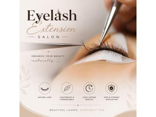 Eyelash Extension Services at a Professional Eyelash Extension Salon
