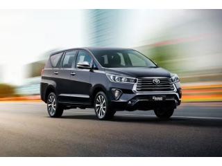 Innova Crysta Rental in Agra
