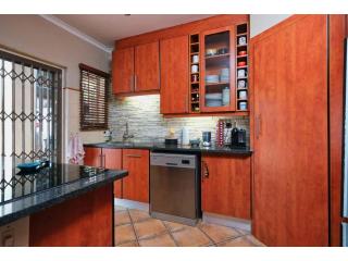 Premium Kitchen Cabinets Seller in Apopka FL – Stylish Designs, Lasting Quality!
