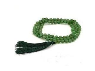 What Are the Benefits of Wearing a Green Aventurine Mala?