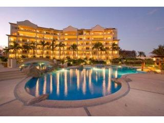 Explore San Jose del Cabo Vacation Condo with kitchen