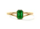 Luxury Natural Emerald Rings with Classic Emerald Cut Design