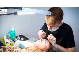 How Long Do Hybrid UV Lash Extensions Last?