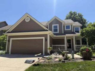 Premium Exterior Painting in Lee’s Summit, MO by Boulevard Painting