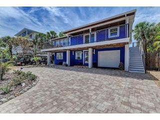 Book the Anna Maria Island Vacation Rentals Beachfront