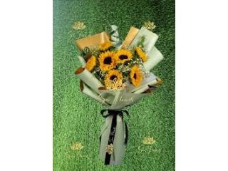 What is the best option for luxury gifting and sending fresh blossoms locally?