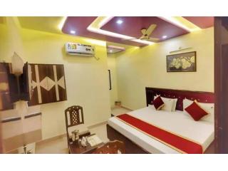 Mathura Hotel Near Janam Bhumi Temple | Pragati Palace