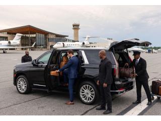 Limousine Service Flights New York – See the City in Style!