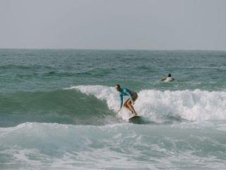 Camp Surf Tenerife | She-surfs.com