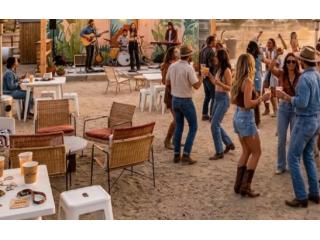 Find Dining and Live Music in Oceanside to Enjoy Summer Weekend