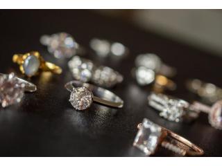 A Complete Guide to Using a Diamond Broker in Dallas