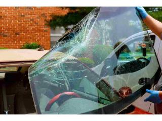 Convenient Mobile Auto Glass Repairs at Your Location