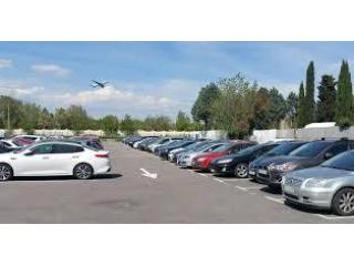 Aparcamiento de bajo coste en la T1 del aeropuerto de Madrid con opciones seguras de larga estancia
