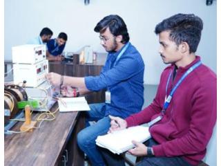 Strategic Tech Education: Why SRM IST Stands Out as a Top B.Tech College for CSE in Ghaziabad