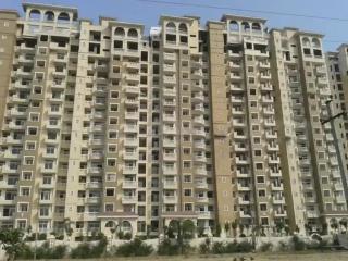 Amrapali Silicon City, Sector 76, Noida – 2, 3, and 4 BHK Apartments