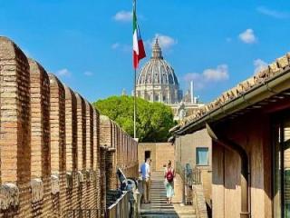 Book your tailored Vatican guided tour to unearth the stunning marvels of Rome