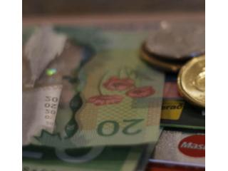 Money Mistakes Young Canadians Make in Their 20s