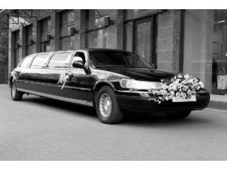 Wedding Limo Austin – Luxury Rides for Wedding Celebrations