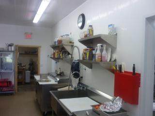 PVC Commercial Kitchen Wall Panels Stand Up to Daily Washdowns