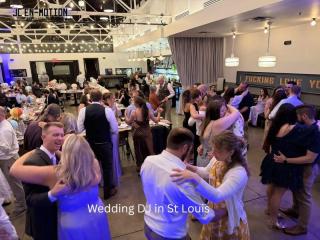 Book a Wedding DJ in St Louis for Your Special Day
