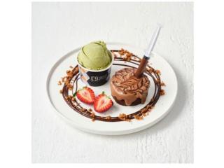 Looking for Freshly Baked Molten Lava Cake Delivered to Your Door?