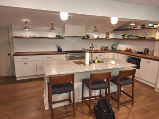 Floating Shelves Installation – Quality Installation Service