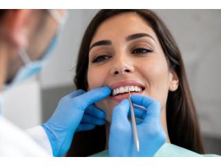 Looking for an Emergency Chipped tooth in Stroud?