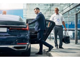 Convenient Airport Transfers in Canadian
