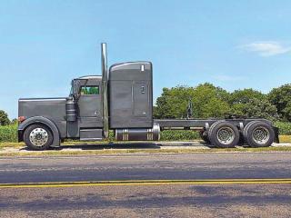 Peterbilt Trucks for Sale for Commercial Buyers