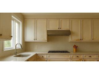 Clean Grease off Kitchen Cabinets for a Spotless Look