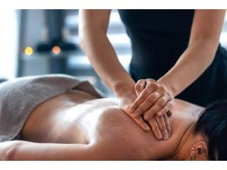 Swedish Massage Clinic in Golpark Kolkata for Relaxation