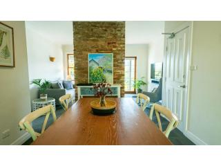 Premium Suite Kiama | Boutique Coastal Stays at The Bellevue