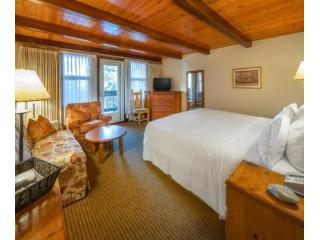 Book Lake Louise Cabins for Your Next Rocky Mountain Vacation