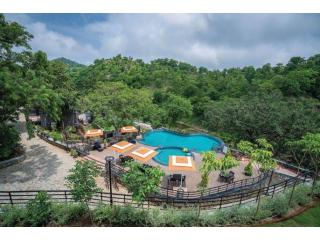 Luxury Stay in Kumbhalgarh for Couples, Families and Groups